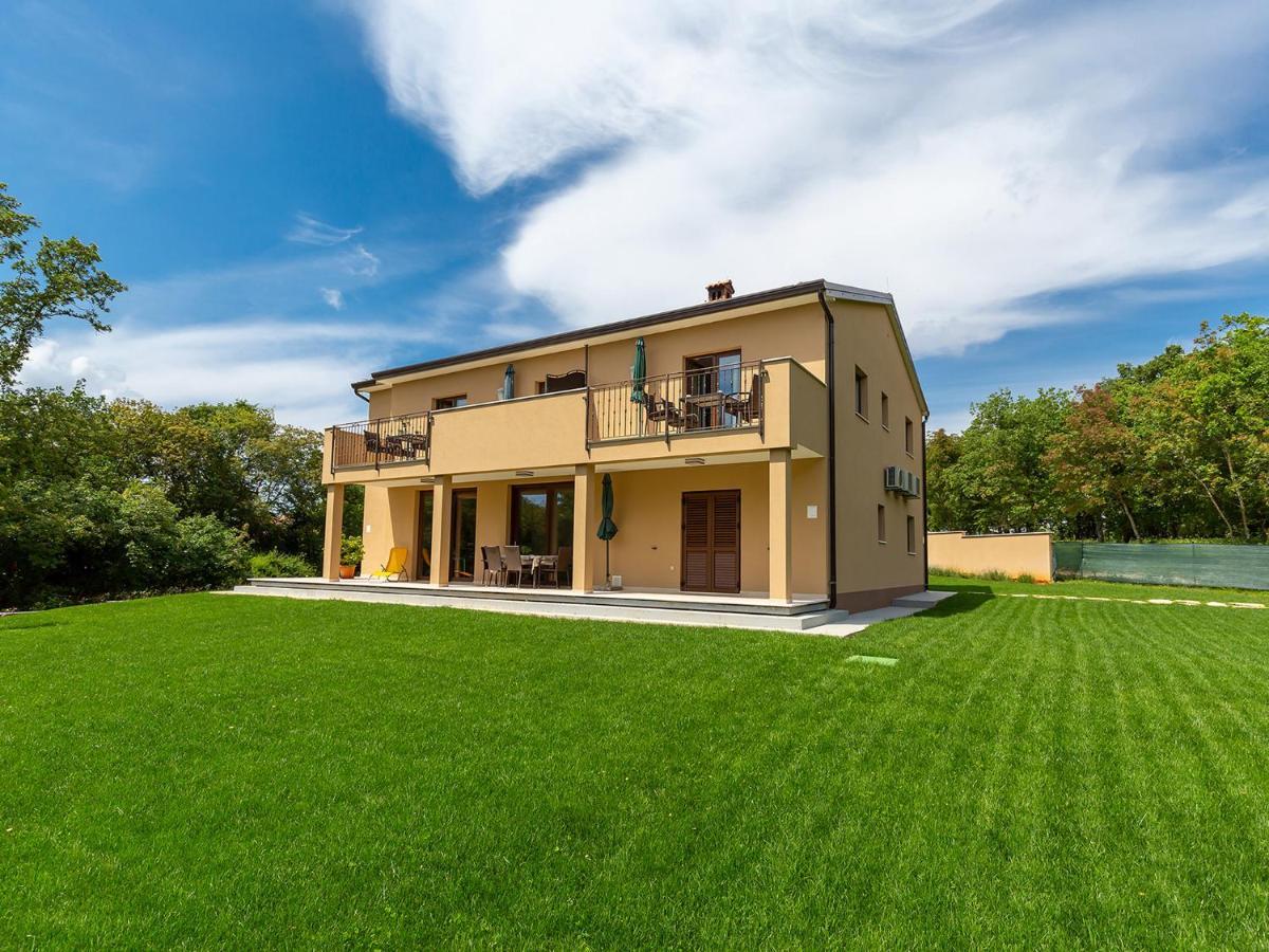 Villa Gioia Apartment With Terrace بوريتش المظهر الخارجي الصورة